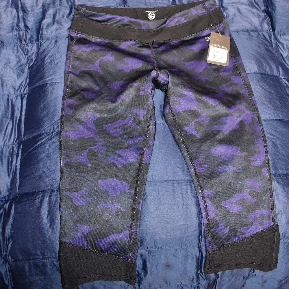 JILLIAN MICHAELS CROP PANTS NWT SZ MEDIUM